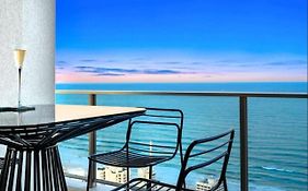 Exclusive Circle On Cavill Sub-Penthouse Luxury Apt - Hosted By Coastal Letting Co.